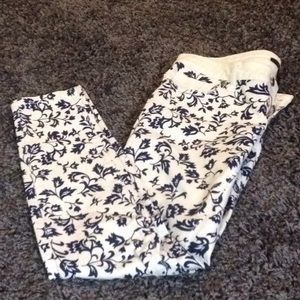 Forever 21 Stretchy skinny jeans SZ 24